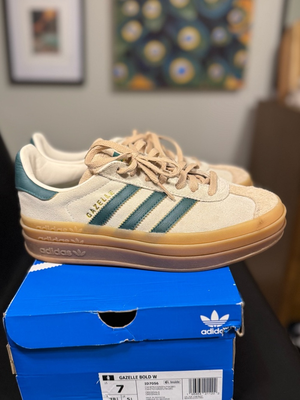 Gazelle Bold- green and cream